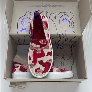 Rothys - red llama camo